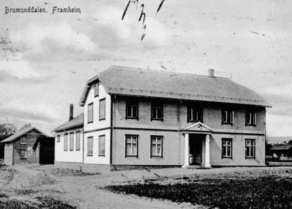 Framheim lokale i Brumunddal - Klikk for stort bilde